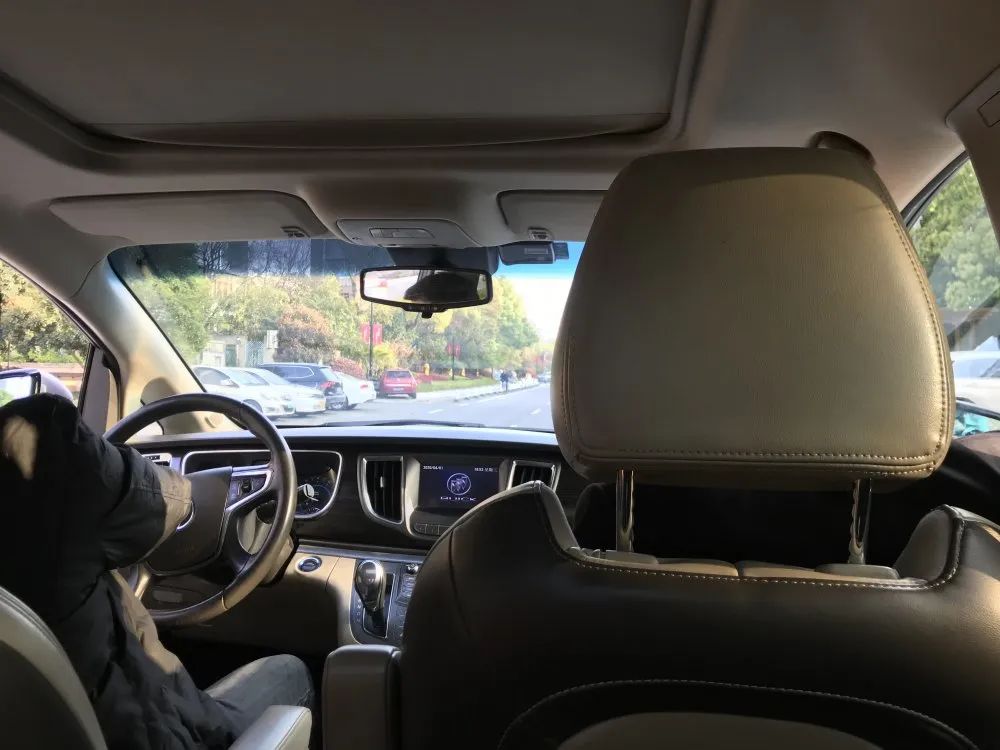 绿洲康城亲水湾开盘一房一价表,绿洲康城亲水湾两房两厅样板房