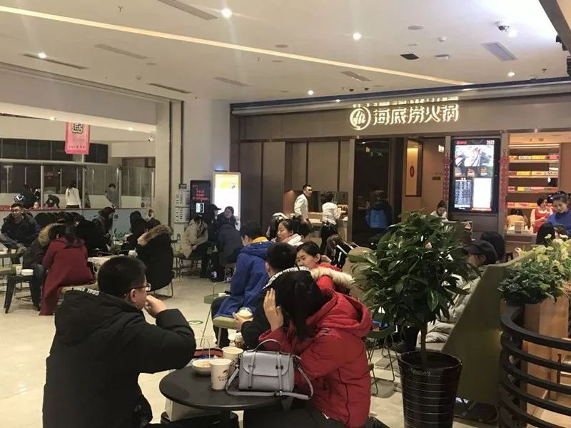 海底捞创始人张勇说自己的发展史,海底捞创始人张勇访谈