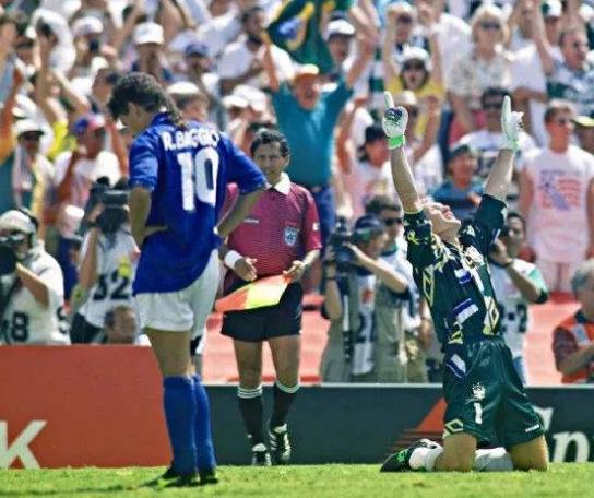 巴乔不受教练待见的巨星,巴乔一人扛起球队却铩羽而归