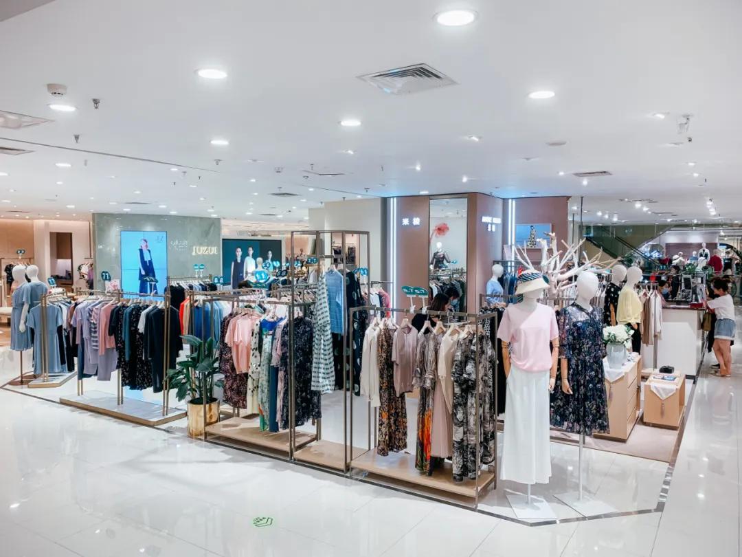 新世纪百货现在发展现状,新世界百货和新世纪百货