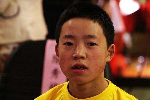 10年前汶川地震救了12岁女孩,汶川马健长大后的样子