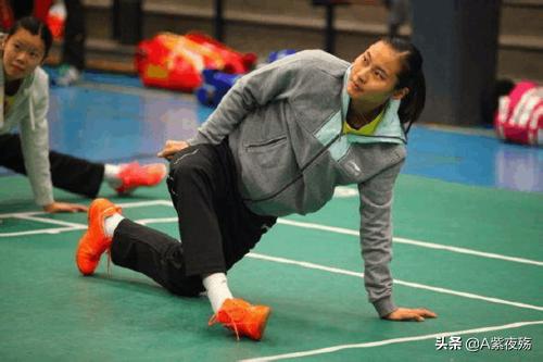 羽毛球单打训练计划方案,小孩羽毛球挥拍练习计划