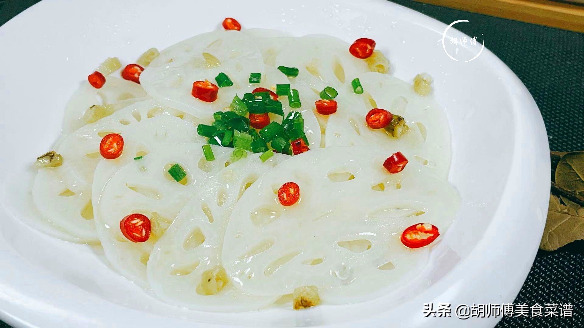 莲藕一炒就变黑,莲藕怎么焯水不发黑