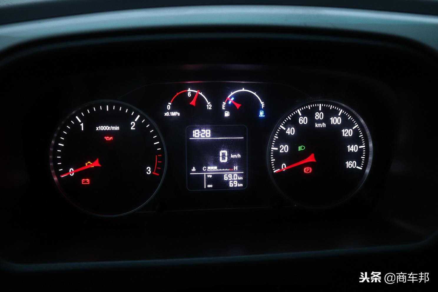 欧马可s5超级中卡,欧马可s5是几缸车