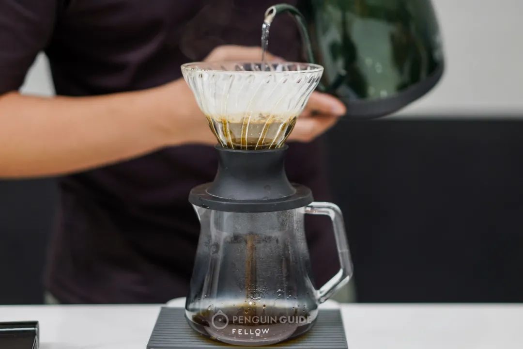 去长沙不为别的就想听茶颜悦色,去长沙点哪个茶颜悦色