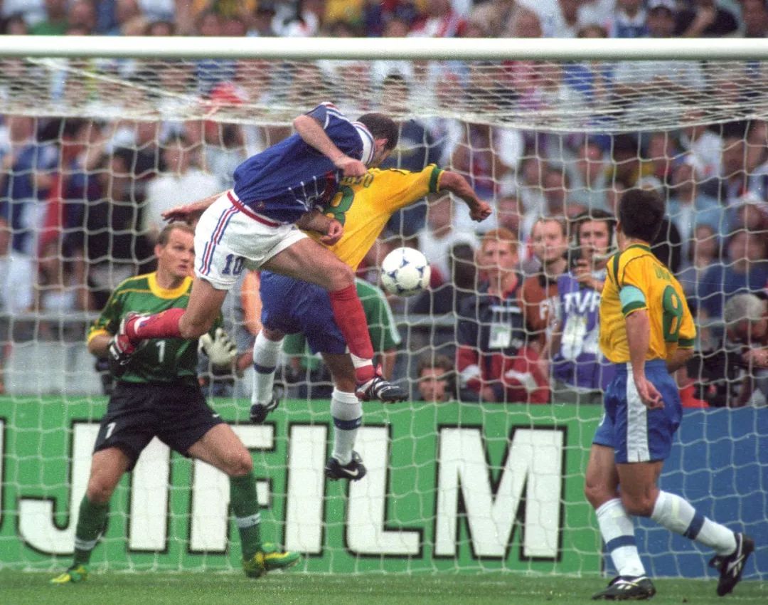 致球迷书：你好，这里是齐达内