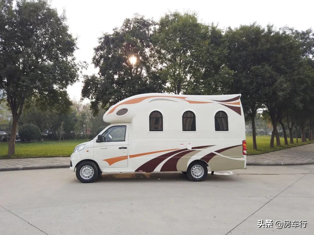 房车价格5-10万元低顶b型房车,房车大全20-30万的c型高档房车