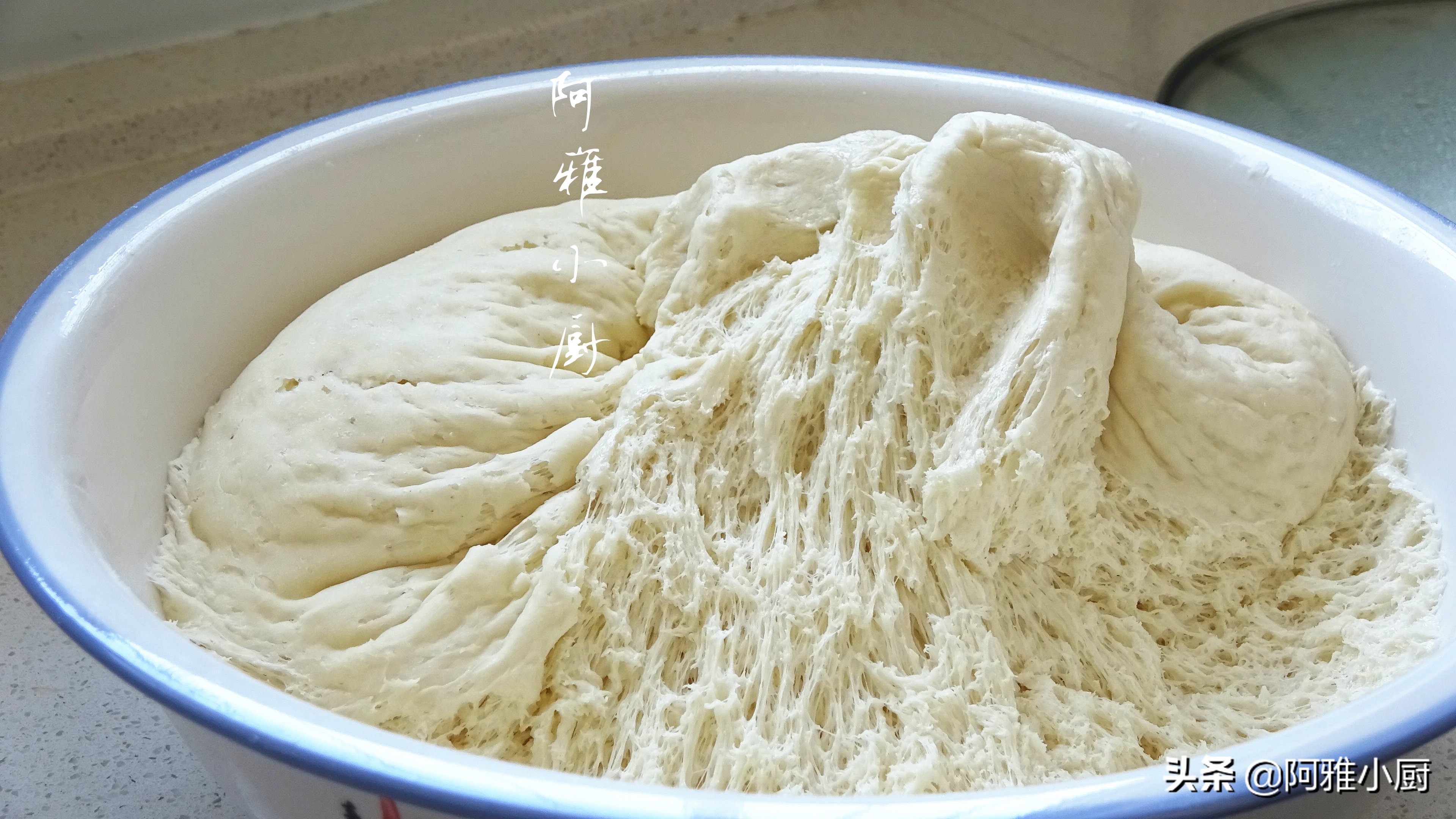 包子的家常做法，方法简单实用，雪白饱满不塌陷，步骤详细讲解