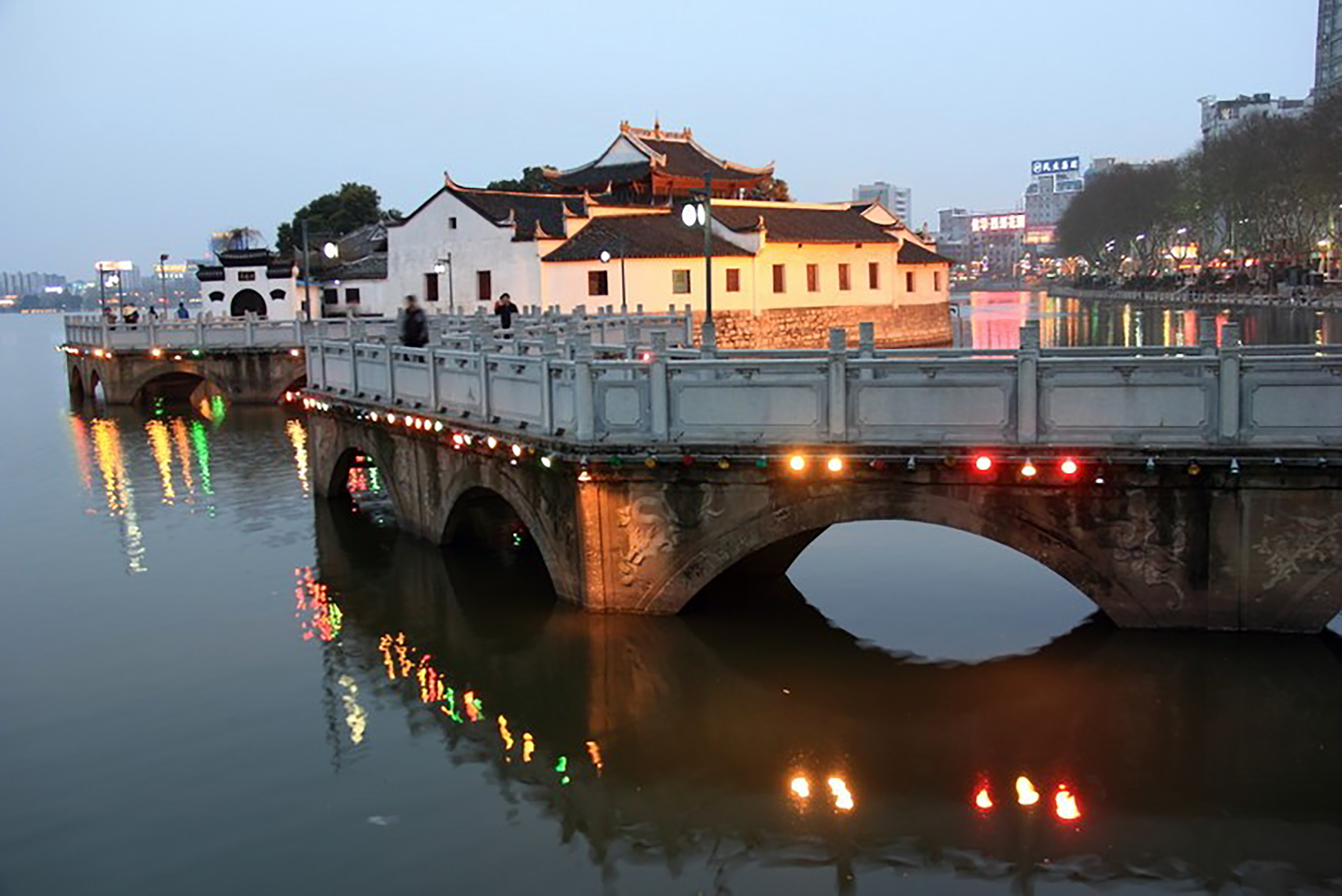 江西省九江城市漂亮吗,江西九江有哪些山