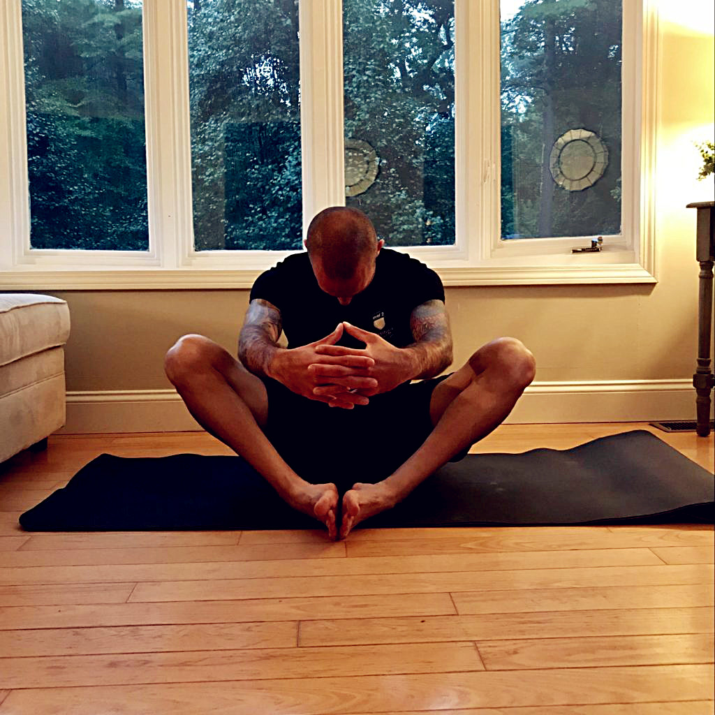 美国教练拉伸,骑行后站立拉伸动作