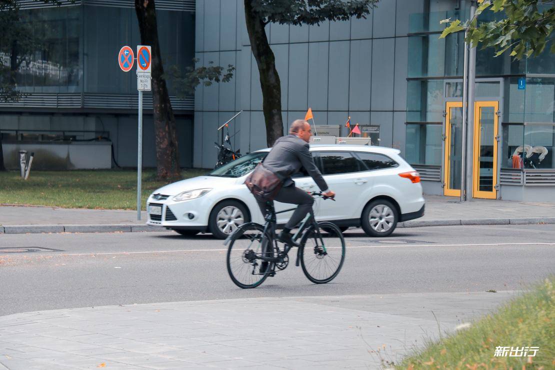 奥迪r8新能源版,奥迪r8新能源