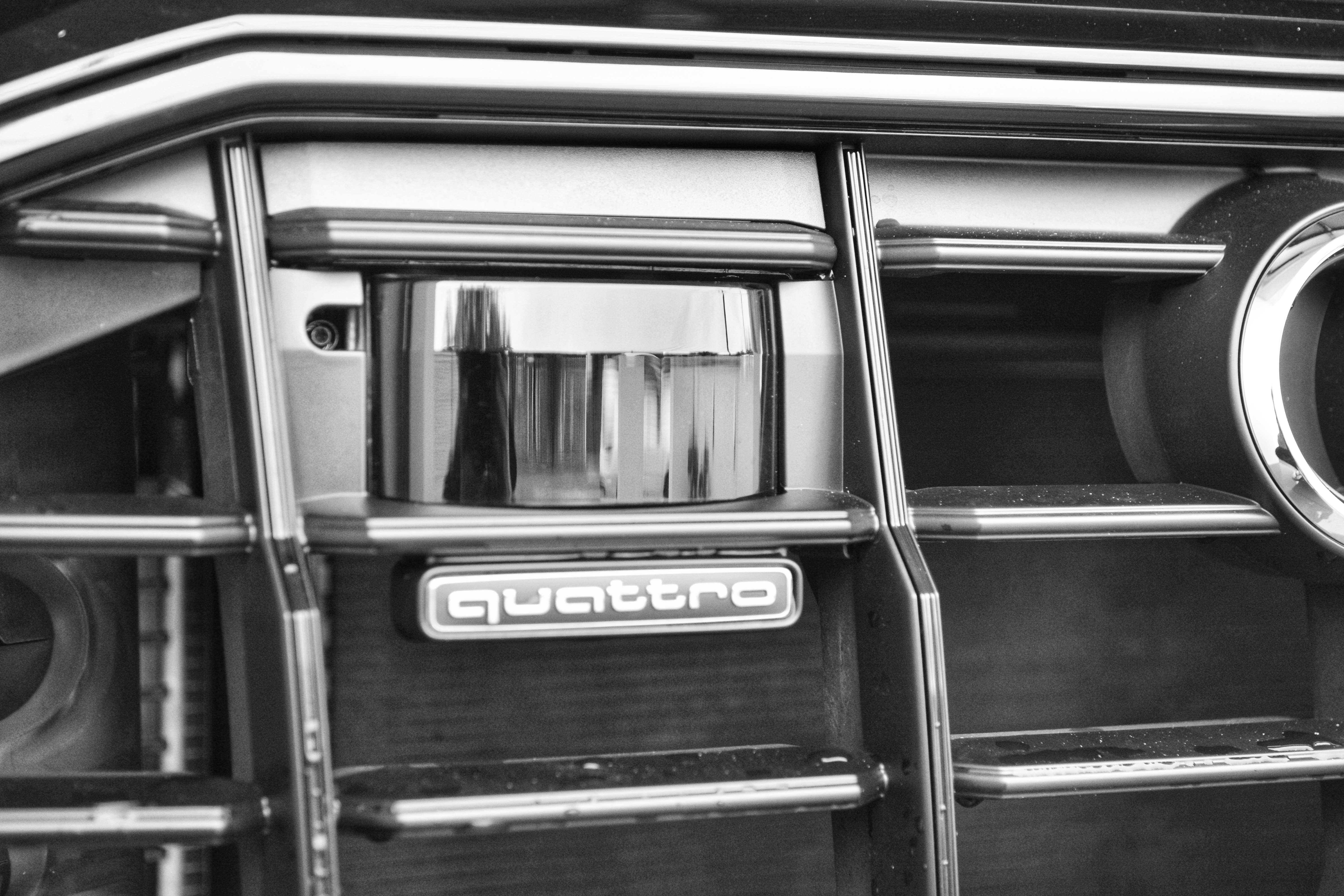 奥迪q8名场面,奥迪q855tfsi价格多少钱