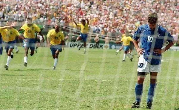 球场悲伤时刻,球场上的悲情瞬间