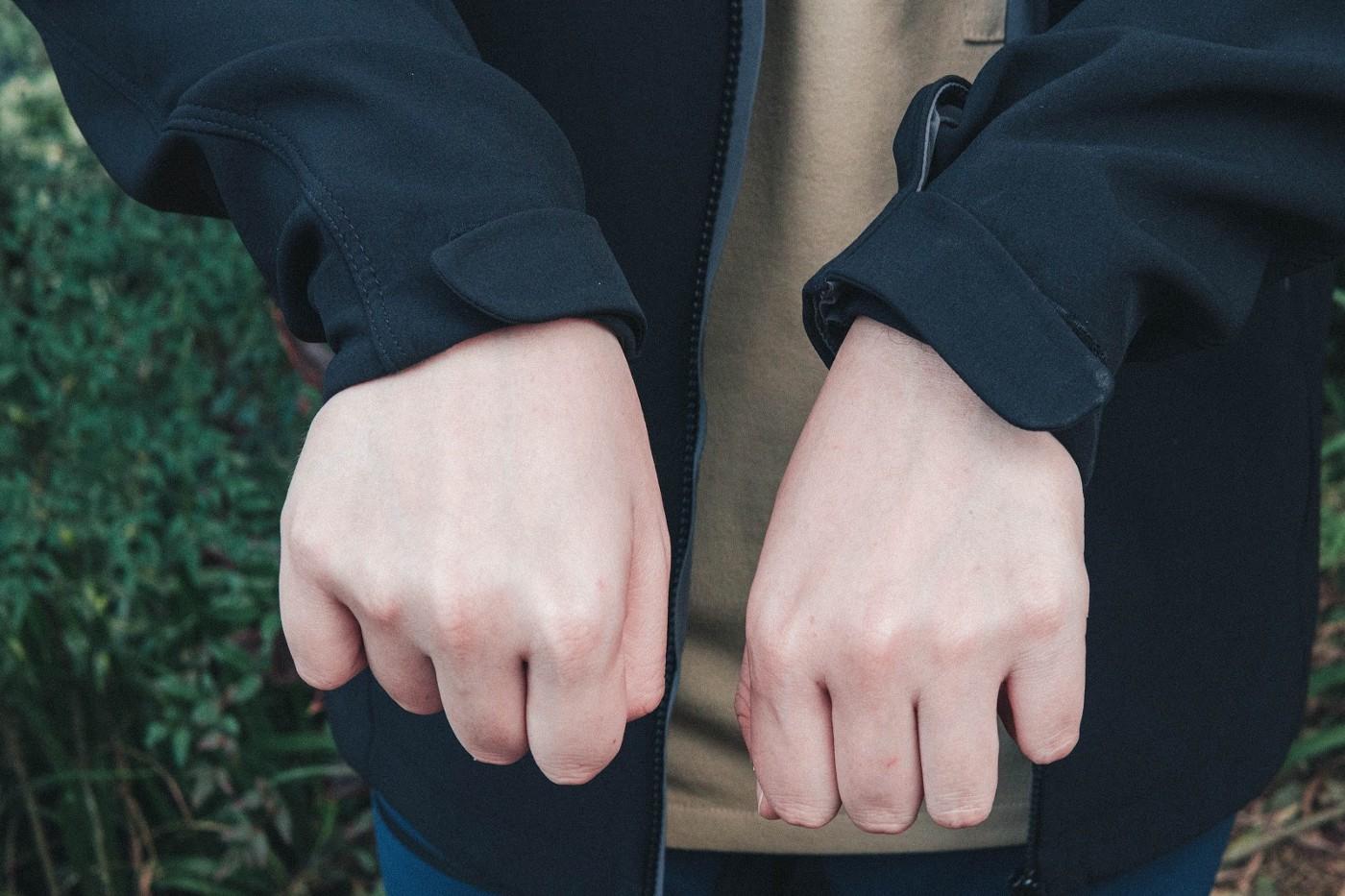 haglofs软壳裤功能,haglofs硬壳冲锋裤