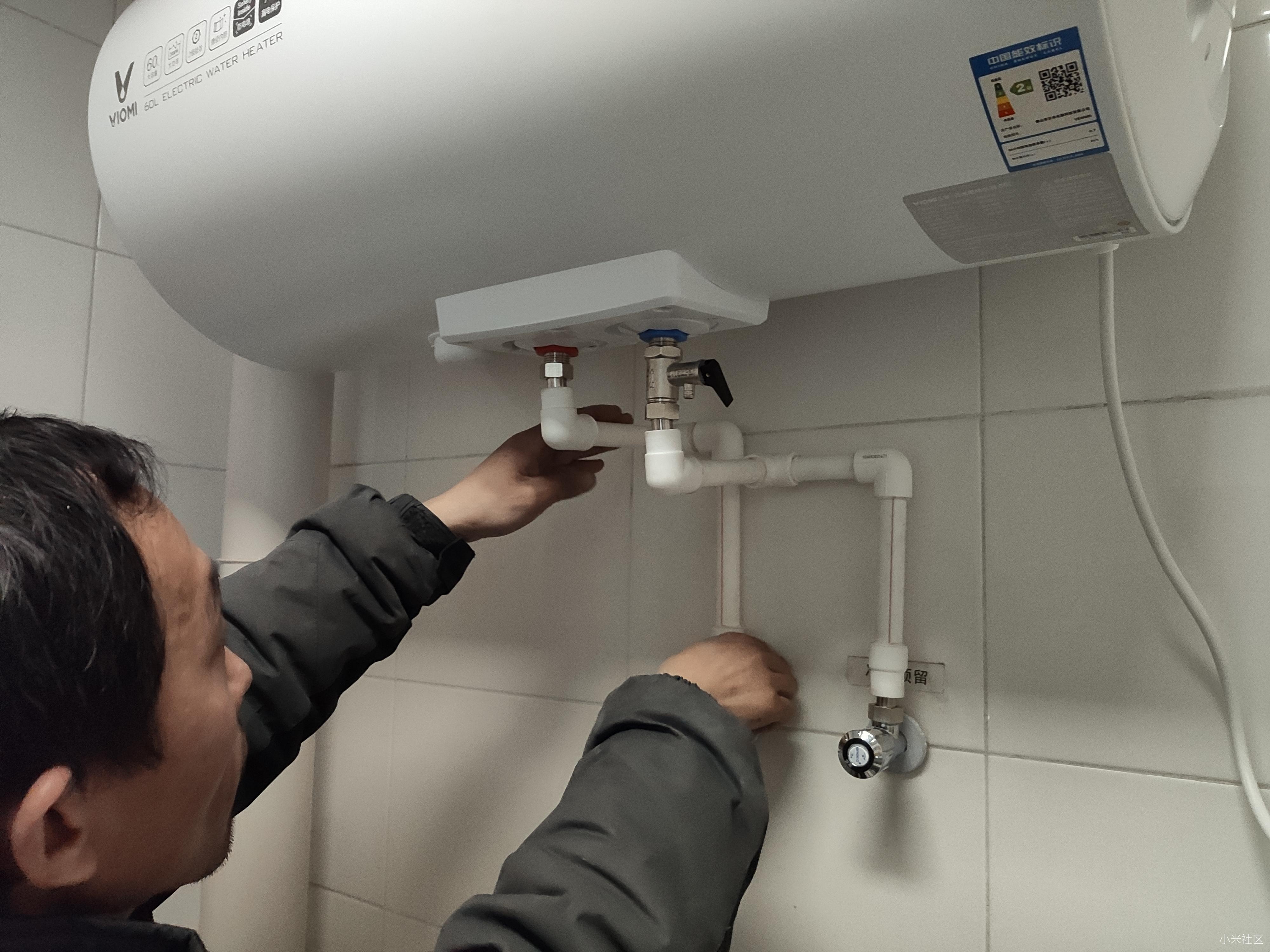 燃气热水器和电热水器哪个好2020,同时安装燃气热水器和电热水器