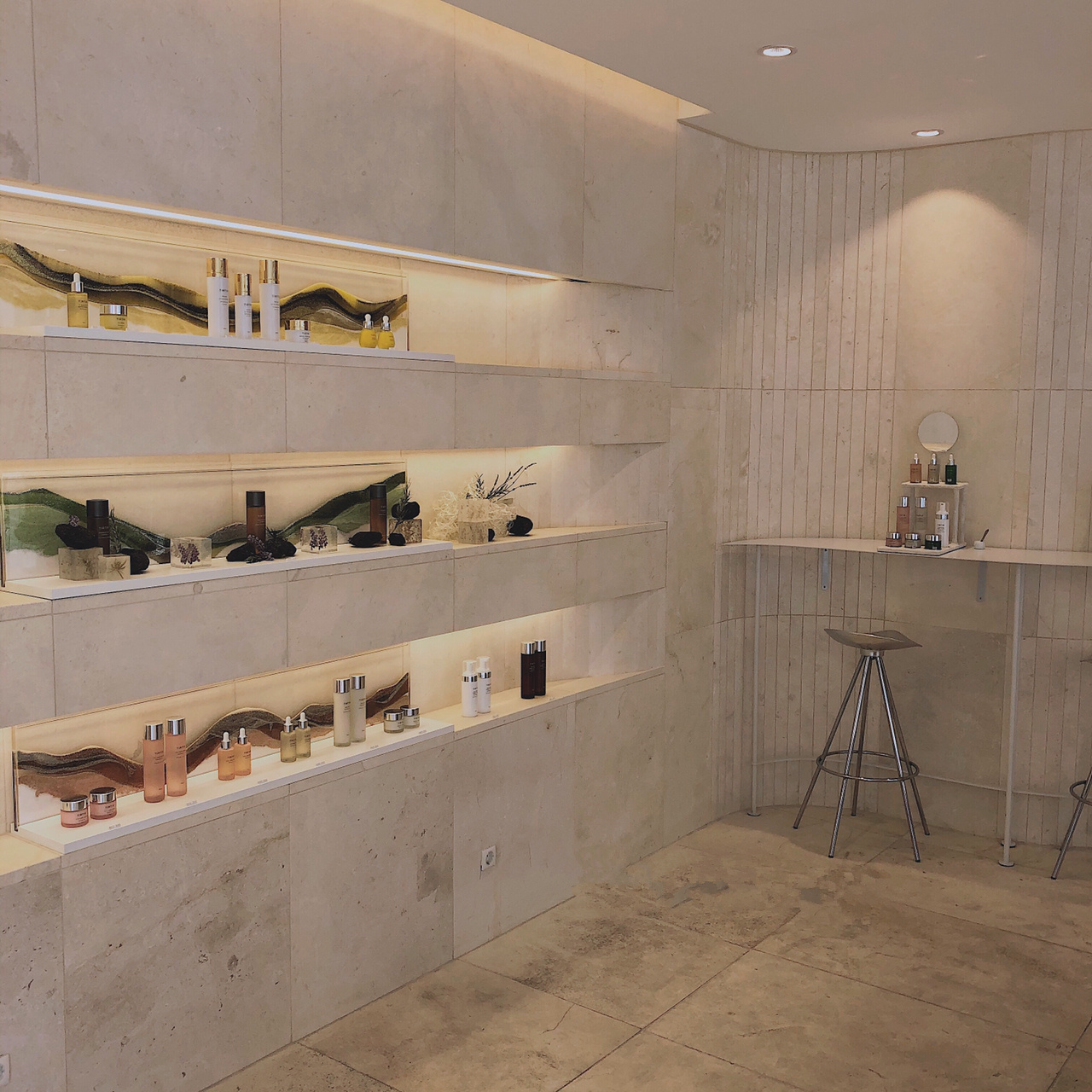 韩妆都是用什么粉底液,韩妆真的那么好用吗