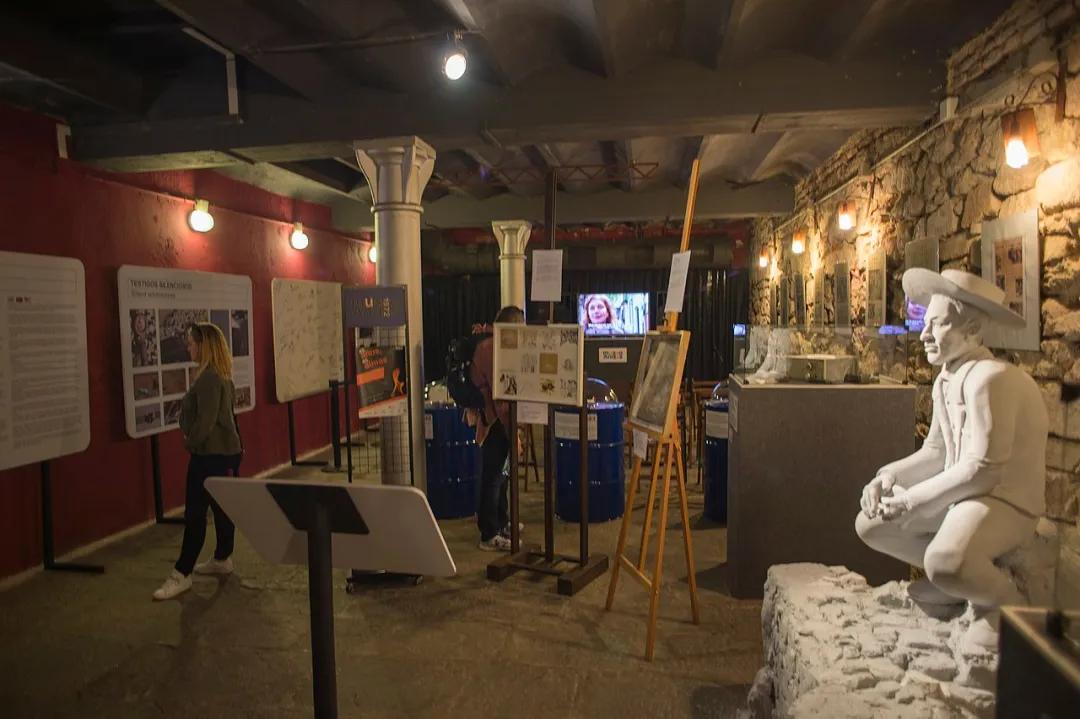 一场必死无疑的空难16位幸存者,一场轰动世界级空难