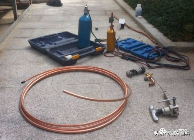 制冷系统里面有水份怎么排除？两个案例告诉你......