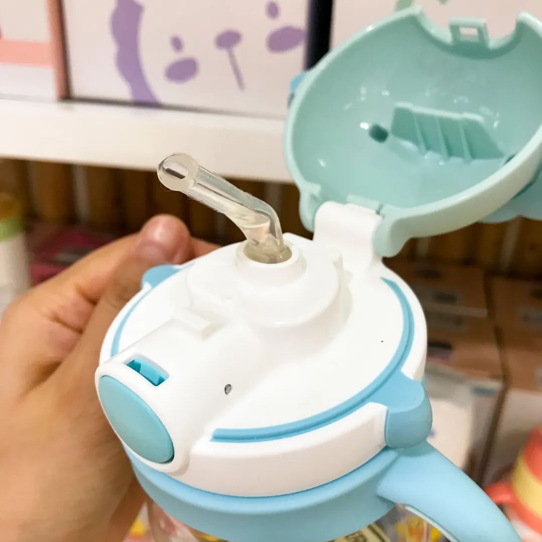 儿童吸管杯敞口杯,吸管杯洞洞杯