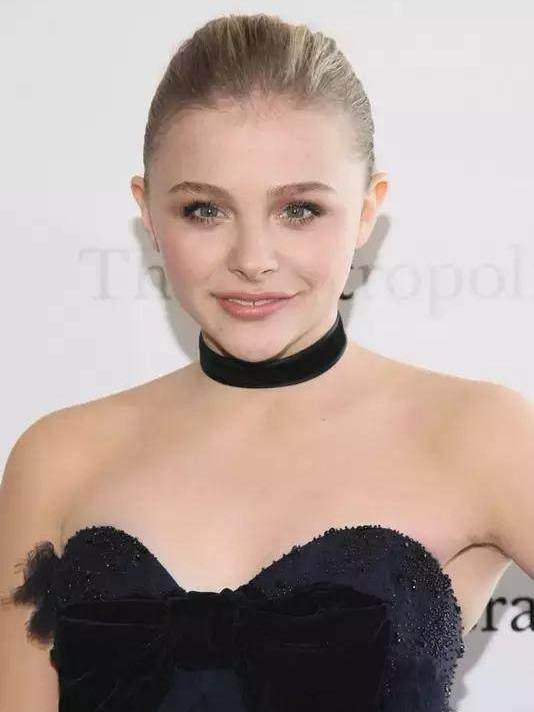 脖子短？不用怕！记住这4个字，照样让你美得发光