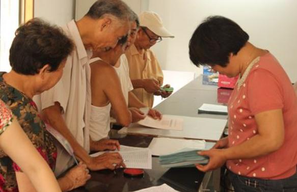 少交7年社保退休金能差多少,各地社保缴满30年退休金最少多少