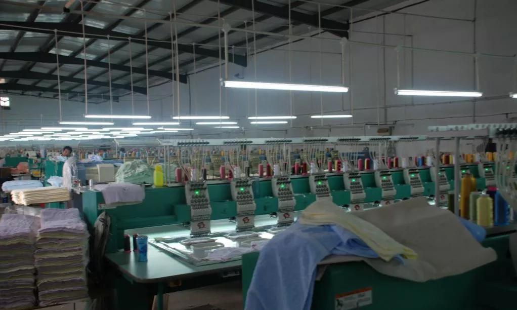 毛巾市场跨境卖家为学校捐赠2000万！原来用关键词找市场那么简单