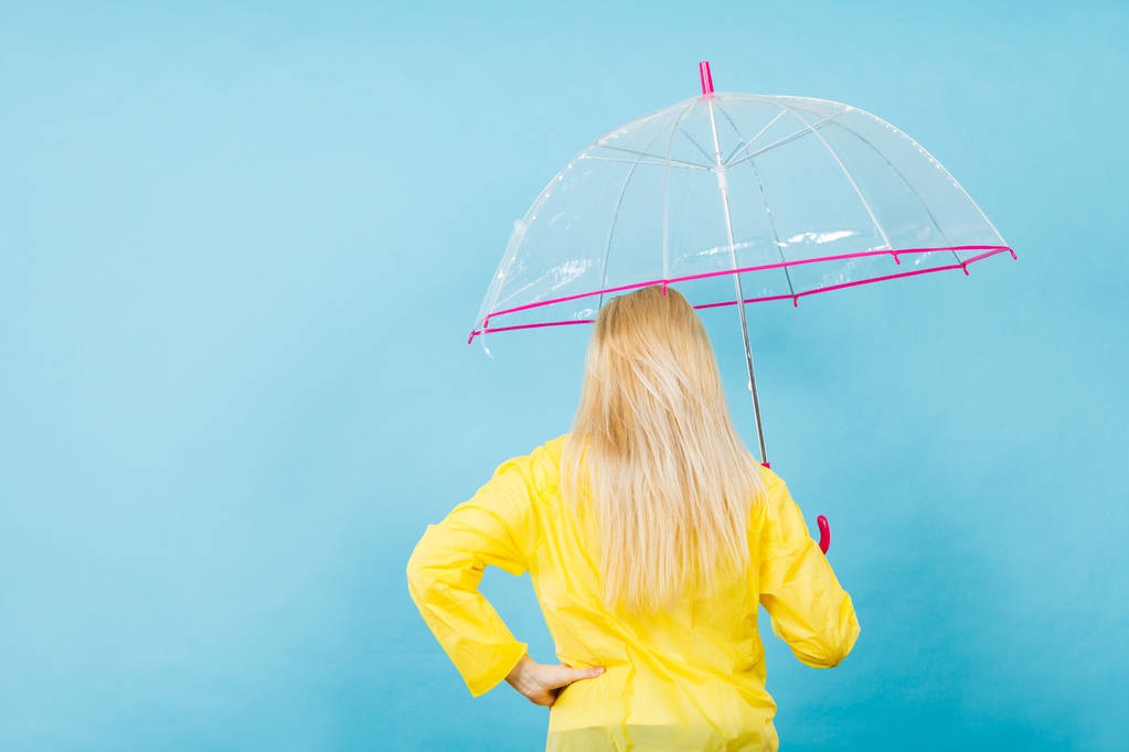 冬天头发静电是什么原因,冬天如何防头发静电