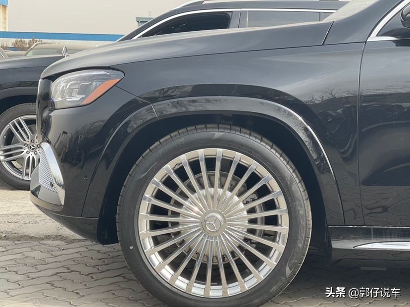 奔驰天花板s600,聊聊不一样的奔驰迈巴赫gls600