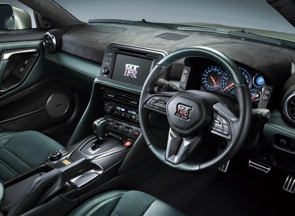 日产新款gt-r发布视频,日产新款gt-r发布手动