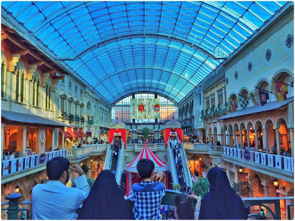 漫步迪拜购物商场,迪拜马卡图购物中心