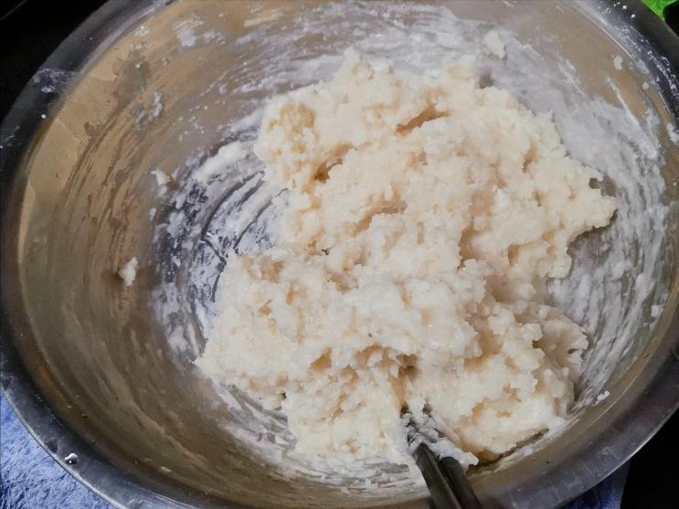 炸糖糕怎样做又酥又软,炸糖糕怎么做又软又好吃