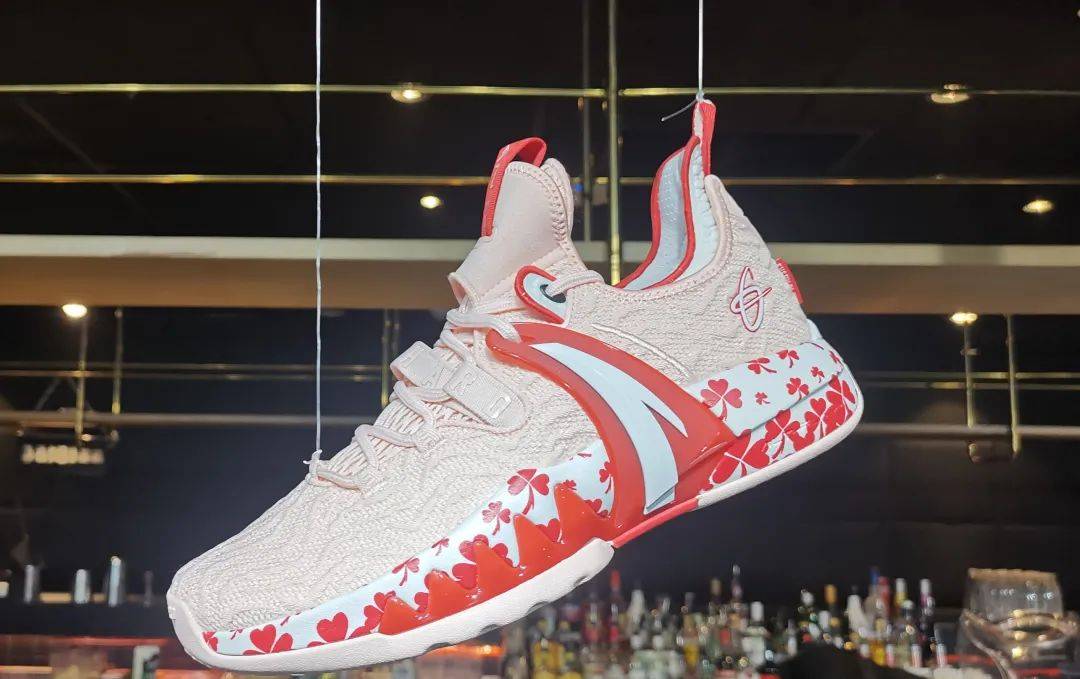 超越李宁片段,超越阿迪耐克