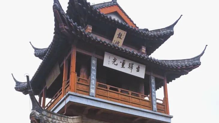 现在的半价优惠,免费半价会一起来吗