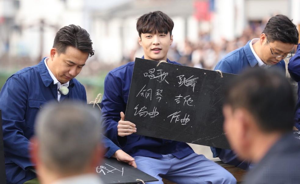 张艺兴跟杨天真合作什么时候结束,张艺兴与杨天真解约原因是什么