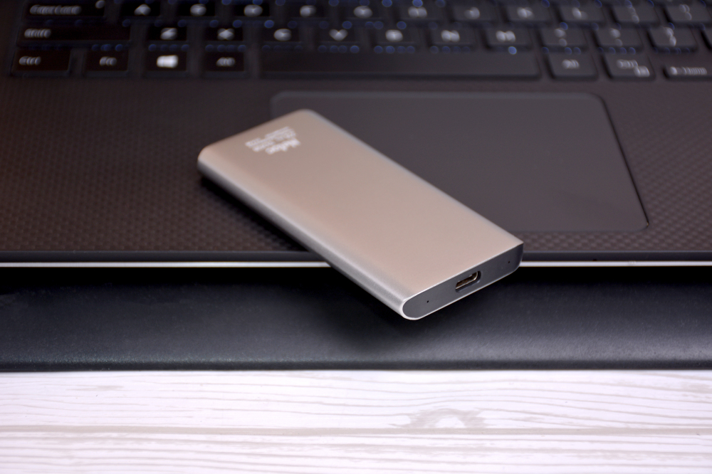 速度提升明显——朗科Z8Pro移动硬盘使用报告