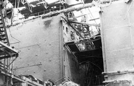 蒋机轰炸上海，毛主席请斯大林出兵，苏军秘密支援，痛打敌机