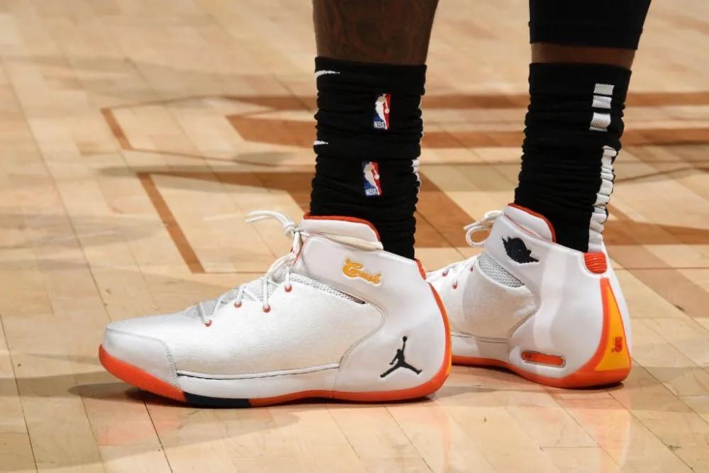 哈雷尔上脚麦迪球鞋,哈雷尔上脚球鞋aj6