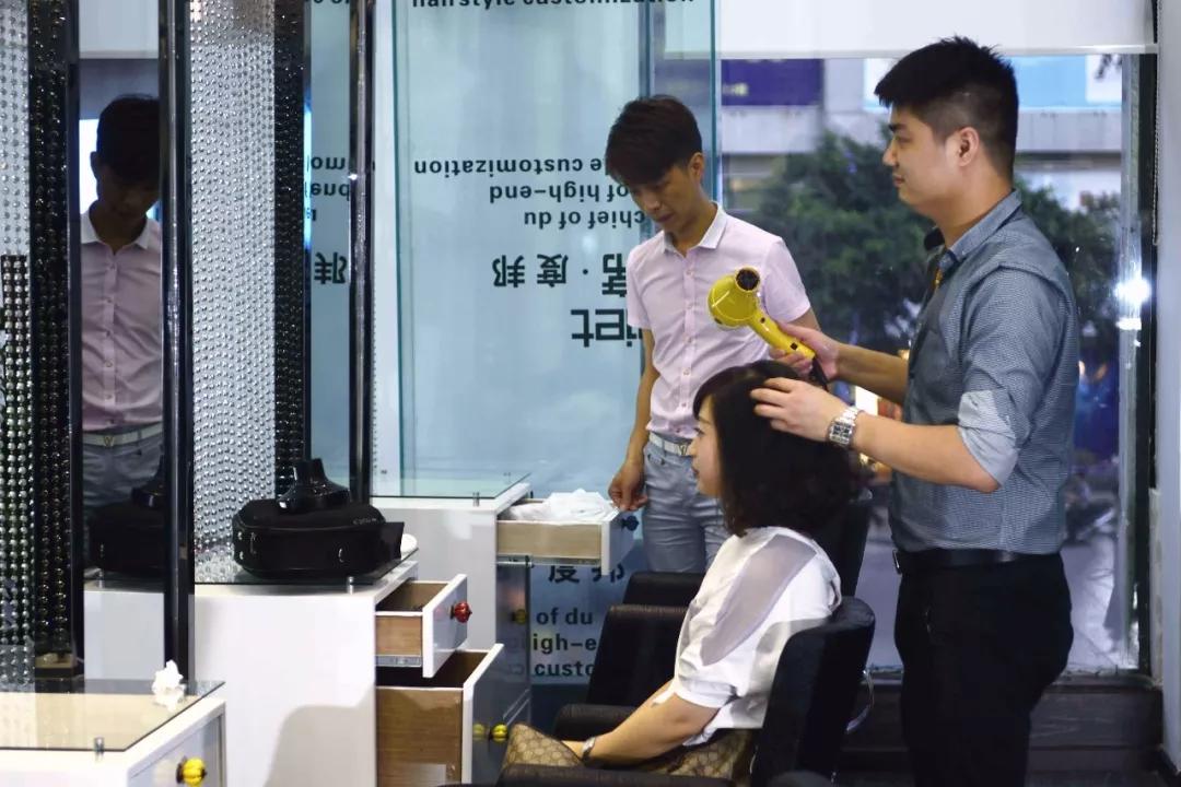 美发店如何引导顾客消费,美发店隐藏好去处