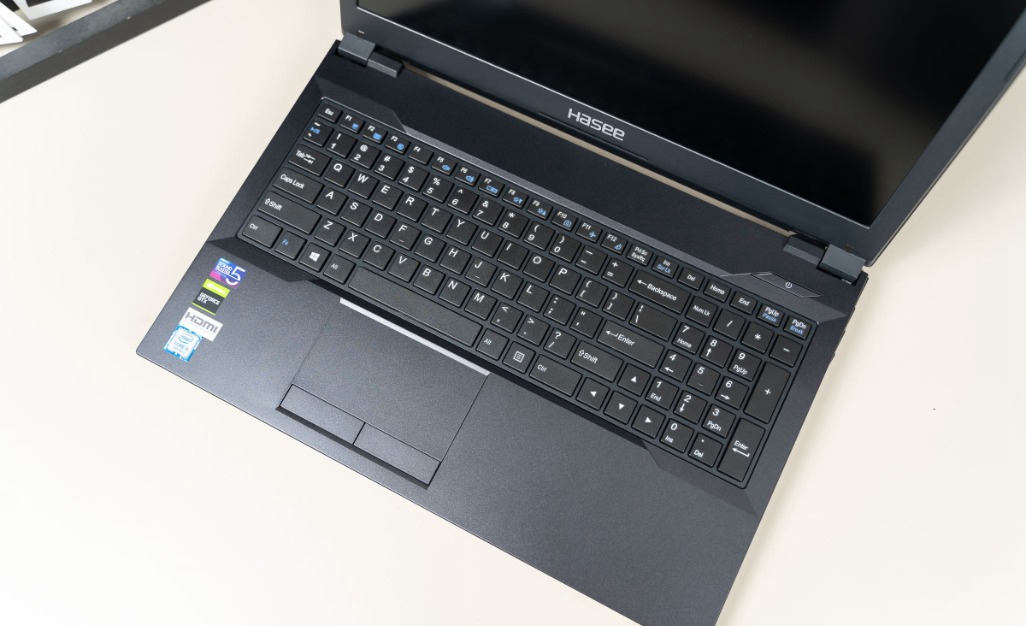 为什么买游戏本不买轻薄本,为什么不建议买游戏本