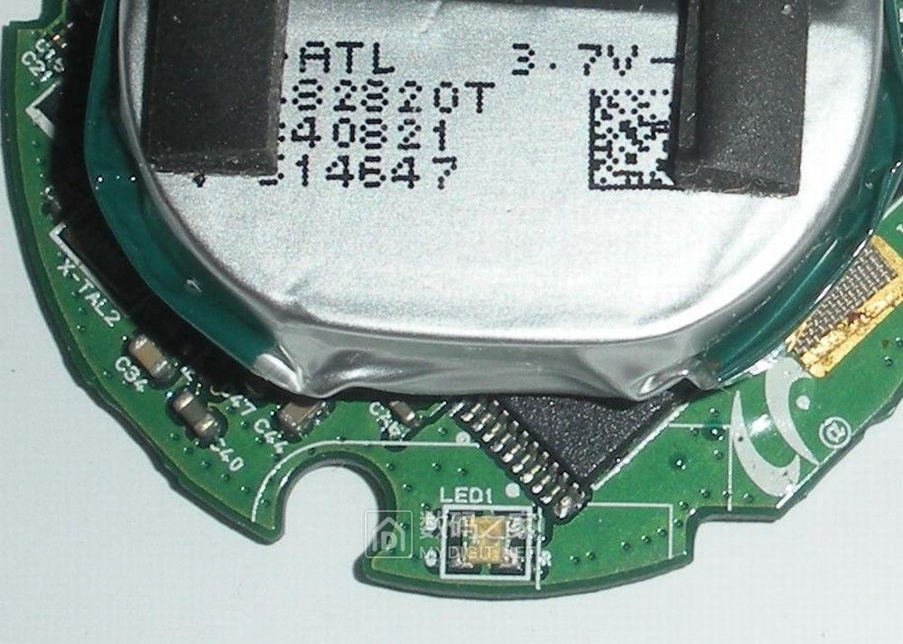 拆修三星音乐魔法石MP3*放播**器YP-S2，附数据充电线制作方法