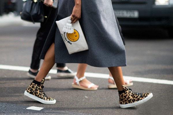 你喜欢包包么有哪些包包值得推荐,买大牌包包给你们实实在在的好处