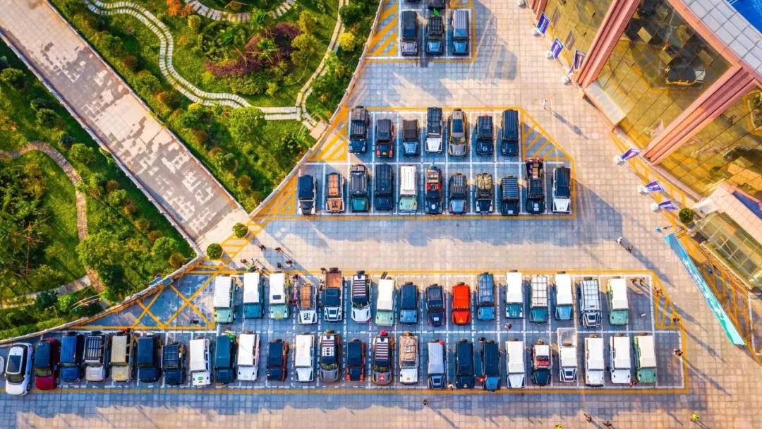 新款卫士的真实越野能力,卫士是不是硬派越野车