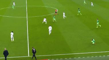 卡塞米罗暴力远射,当今足坛顶级后腰卡塞米罗