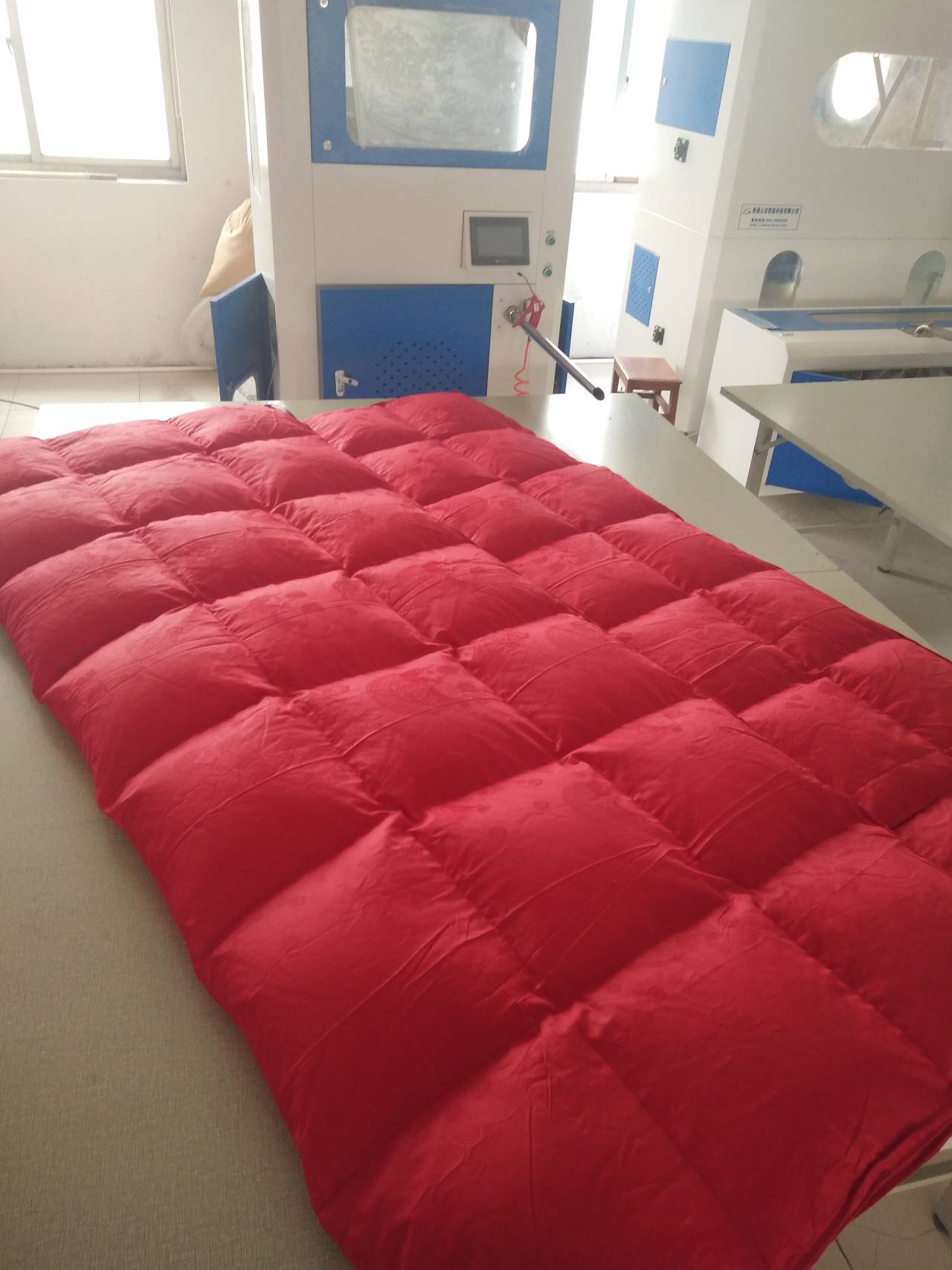 批发全自动充绒机,最新款全自动门店充绒机