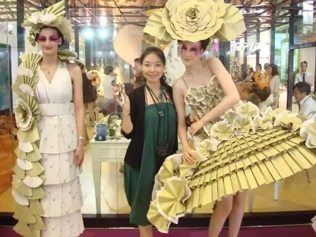 用一张纸折出来的少女教程,简单的一张纸折出让你想不到东西