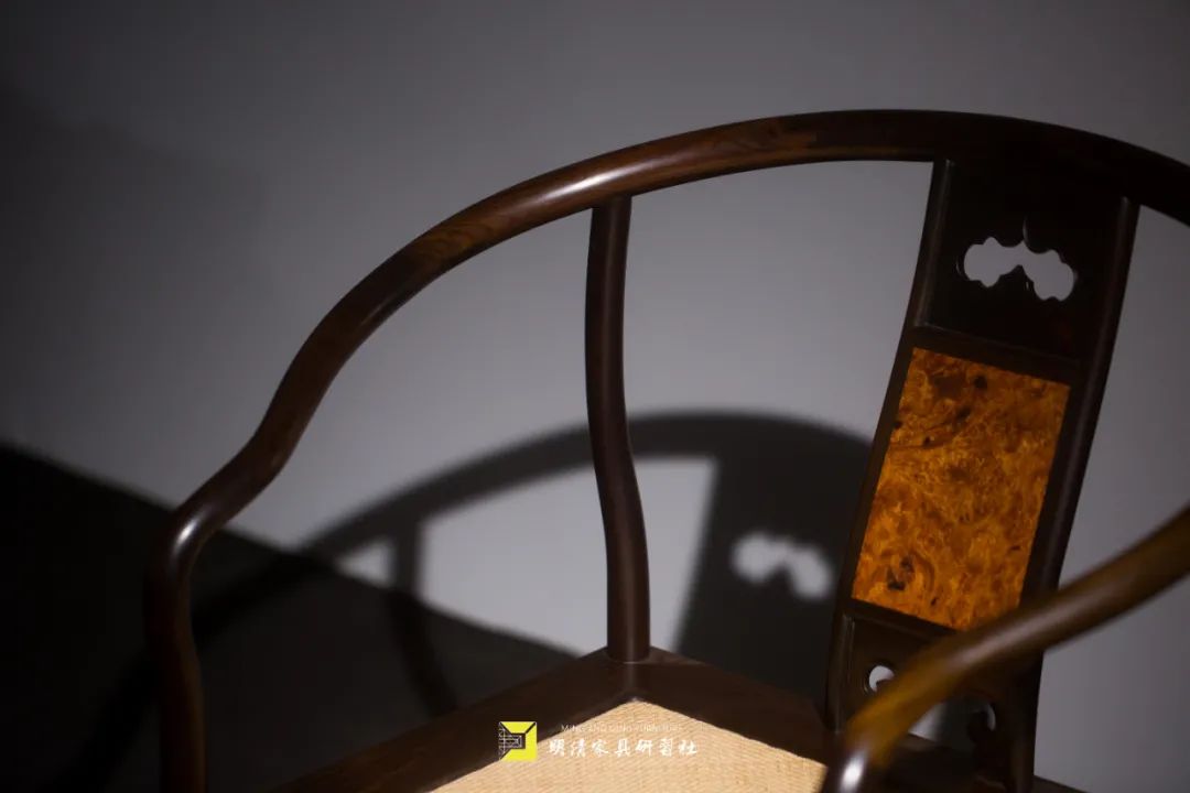 余尝净一室，置一圈椅|影木坊