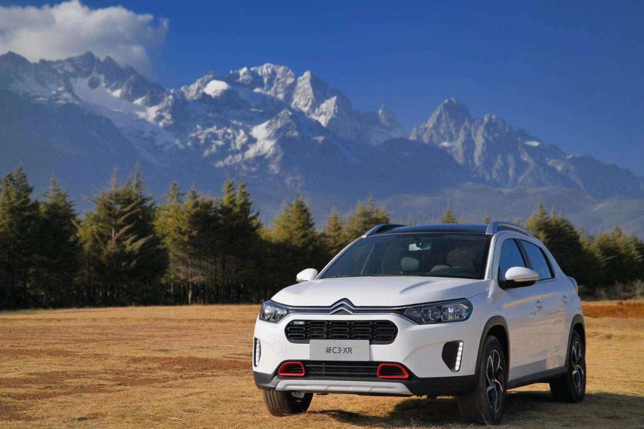 试驾东风雪铁龙c3xr1.6t,灵活的小suv试驾雪铁龙c3xr