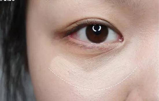 遮瑕笔的正确使用方法,遮瑕笔的正确使用顺序