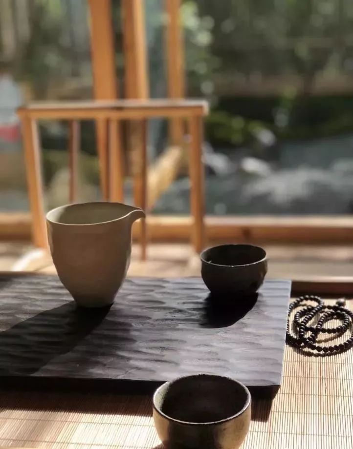 农村80后小两口,80后夫妻住进深山