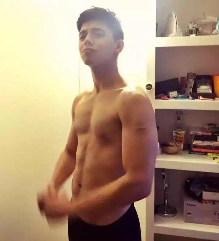 脸配不上身材是什么体验,当长相与身材不符是什么体验